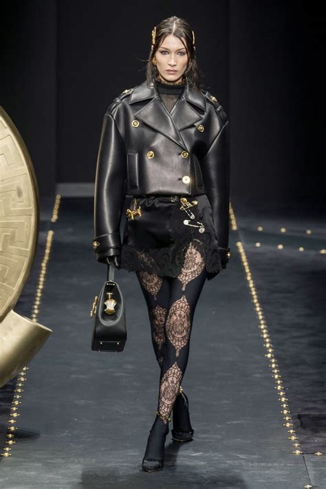 versace fw 19|versace runway fashion.